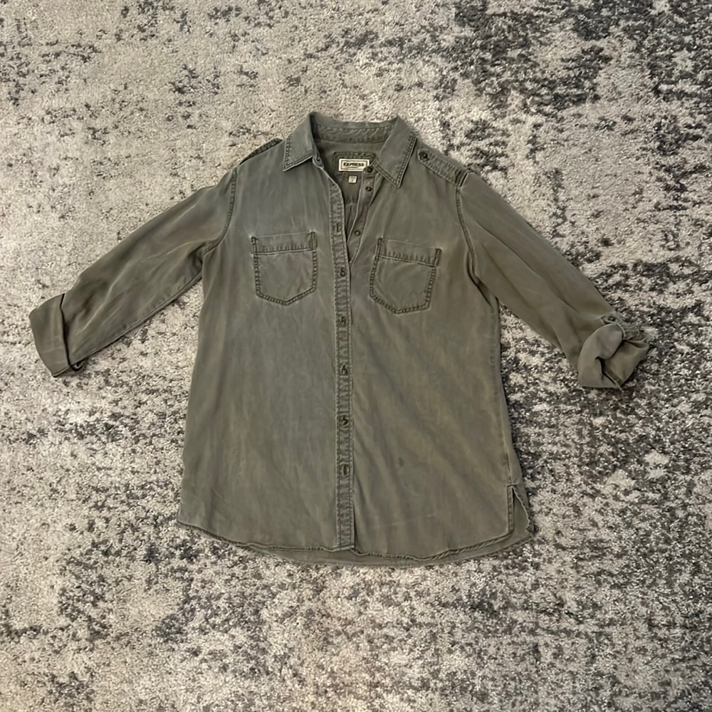 Express Button Up